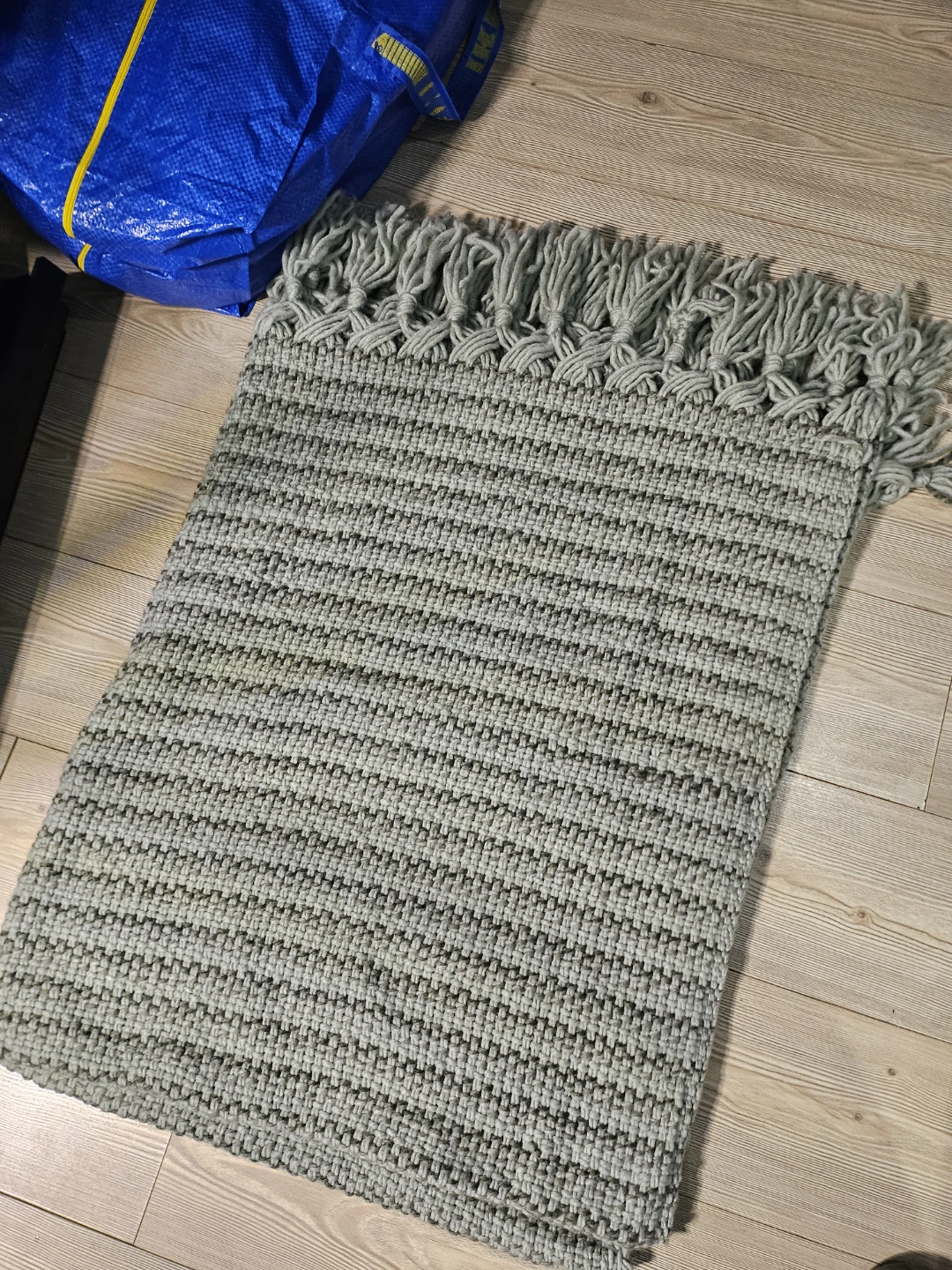 Greenish pastel crochet blanket - photo 2