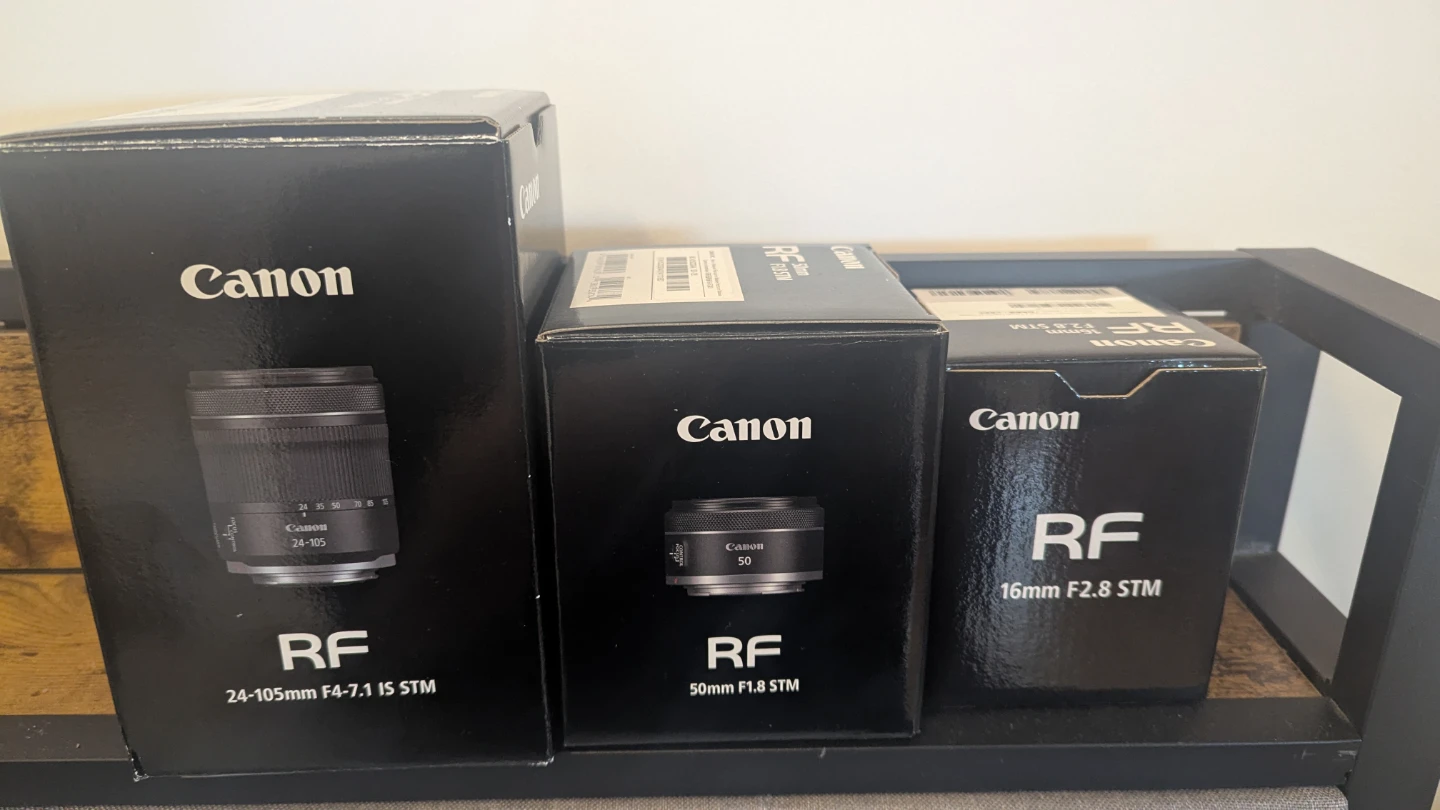 Canon RF 16mm F2.8 STM Lens - photo 3