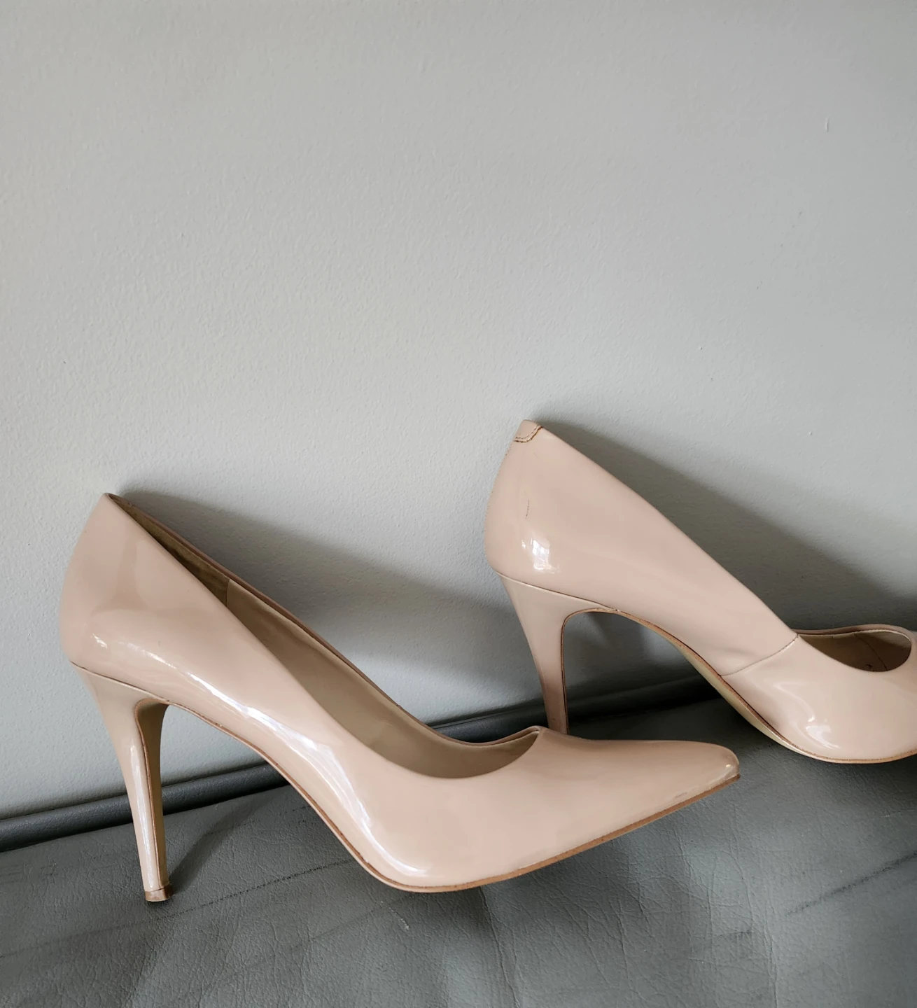 Women's Heels in Nude. Size 10 - photo 3