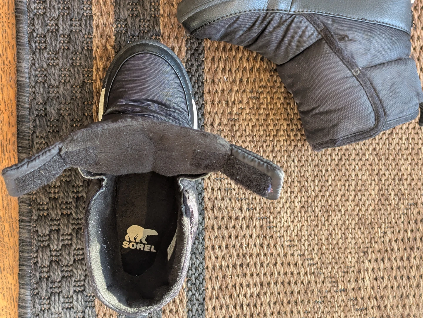 Sorel Black Winter Boots KIDS size 11 - photo 5