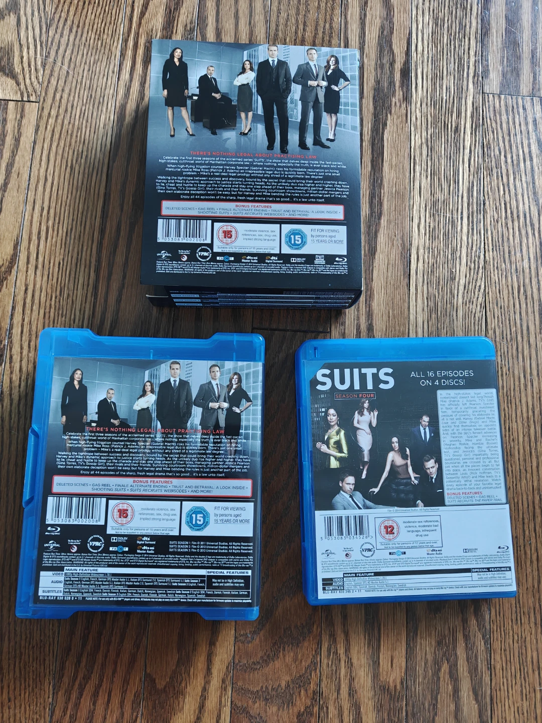 SUITS Seasons 1-3 & Season 4 Blu-Ray Sets - photo 2