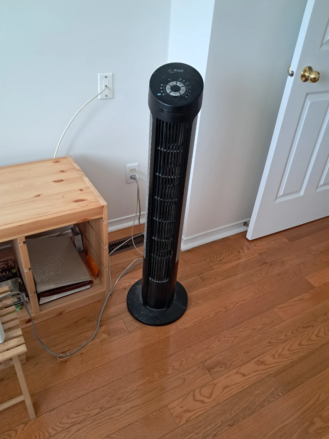 Seville Classics Tower Fan - Black