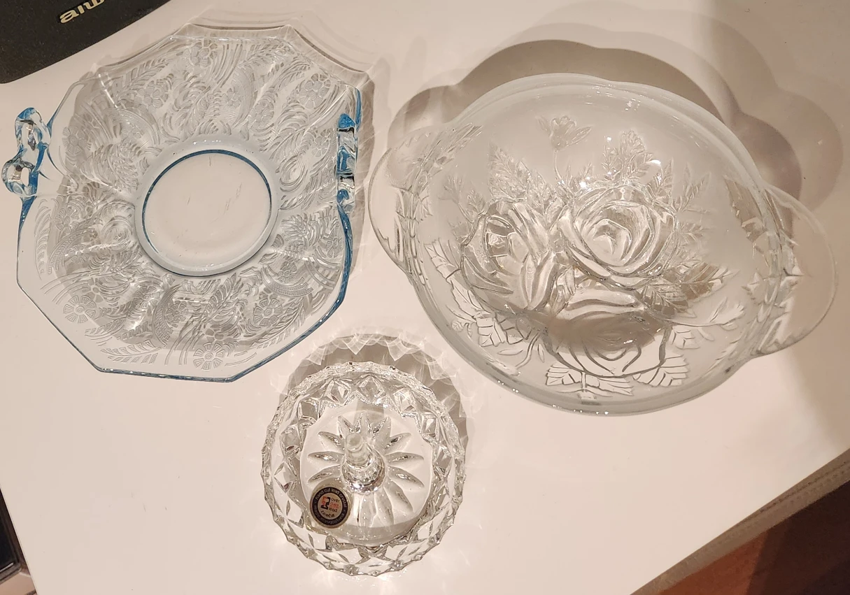 Vintage Pressed Glass Serving Dishes 🧡