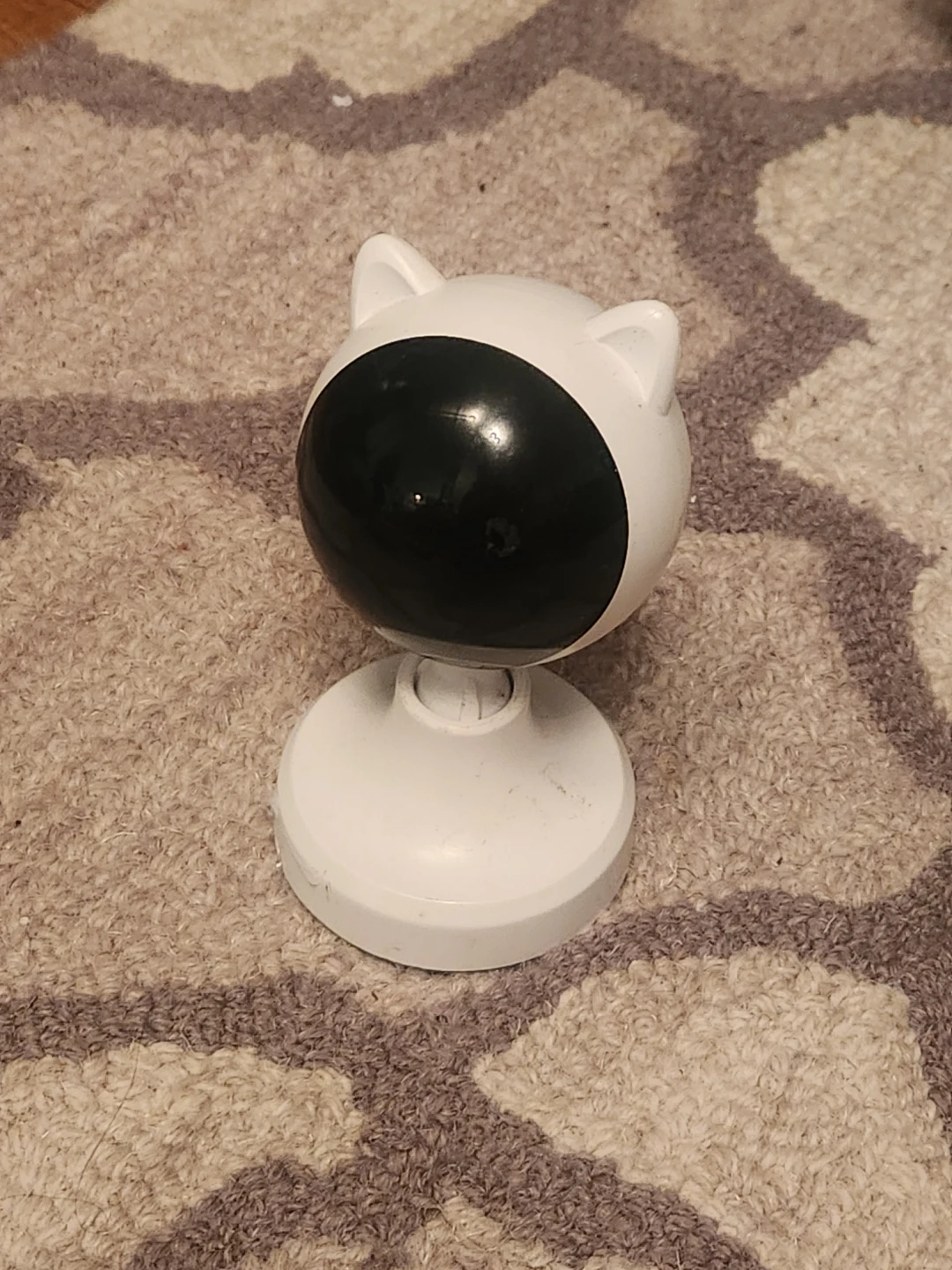 White laser toy for cat