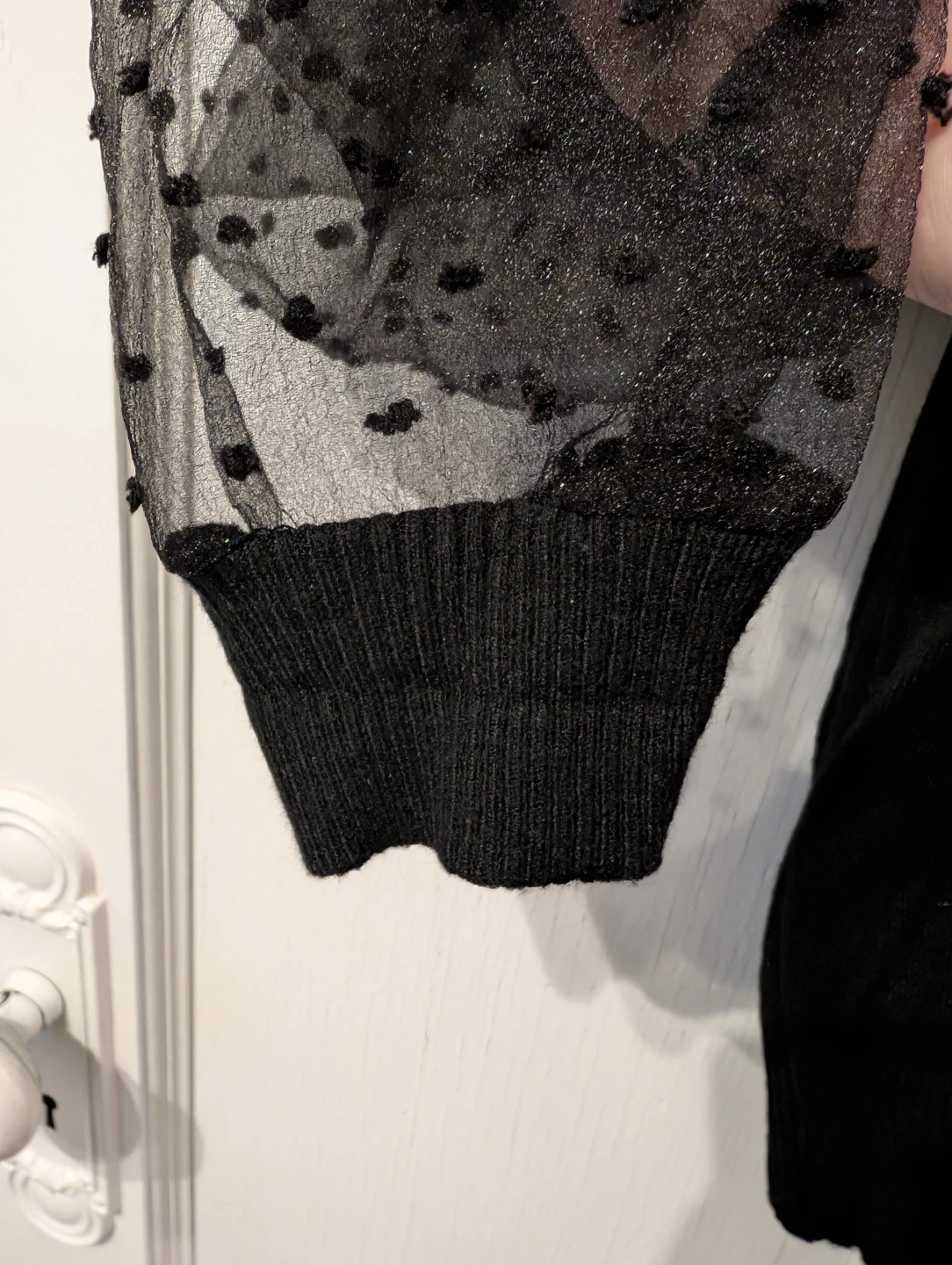 Top Paris Black Heart Sweater - photo 2