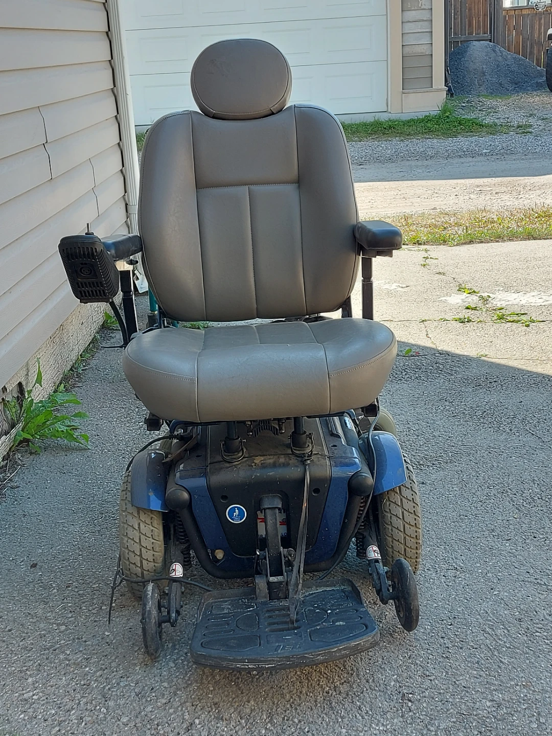 Pride Mobility Jazzy Power Wheelchair - photo 2