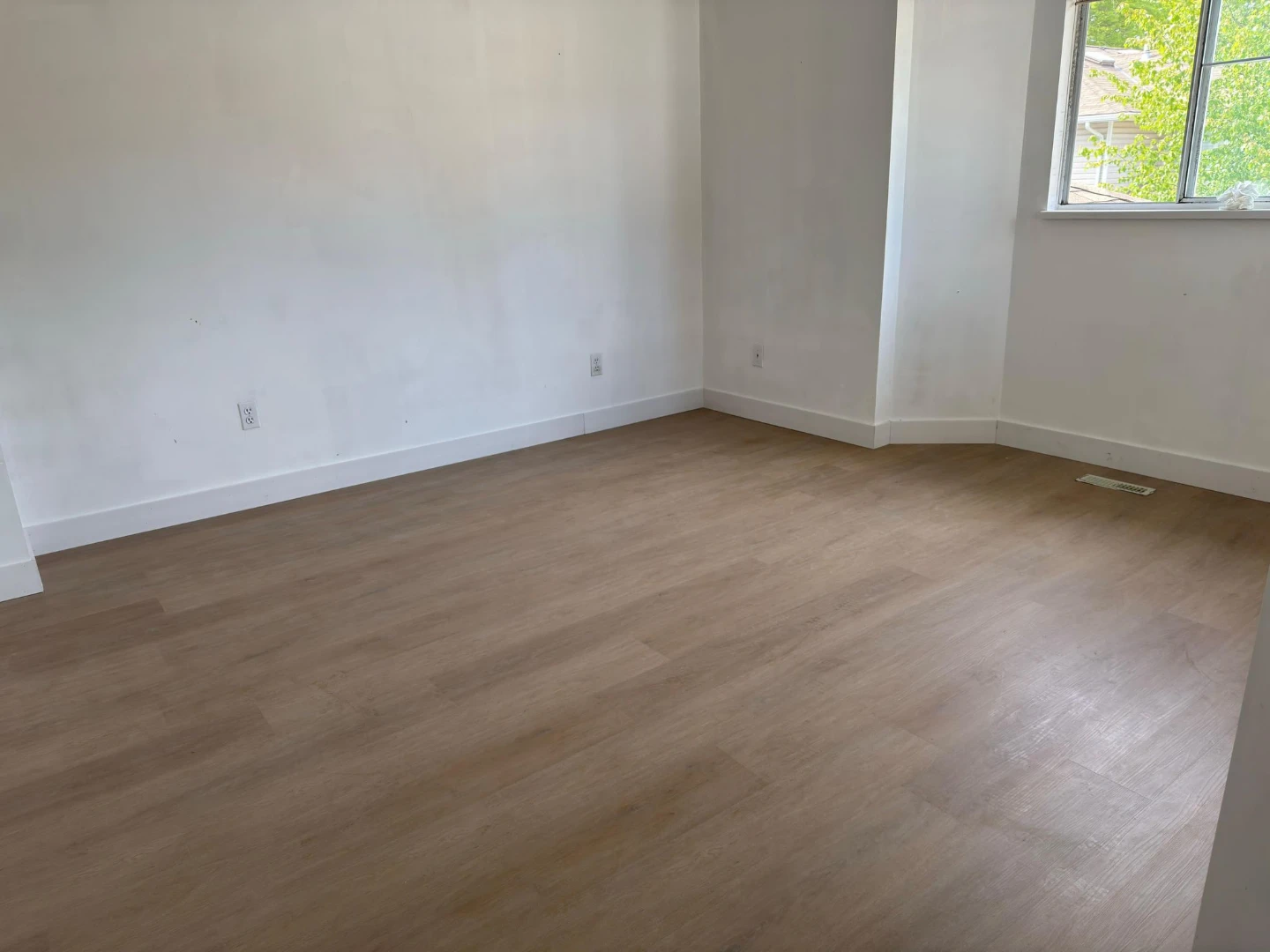 Vinyl floor