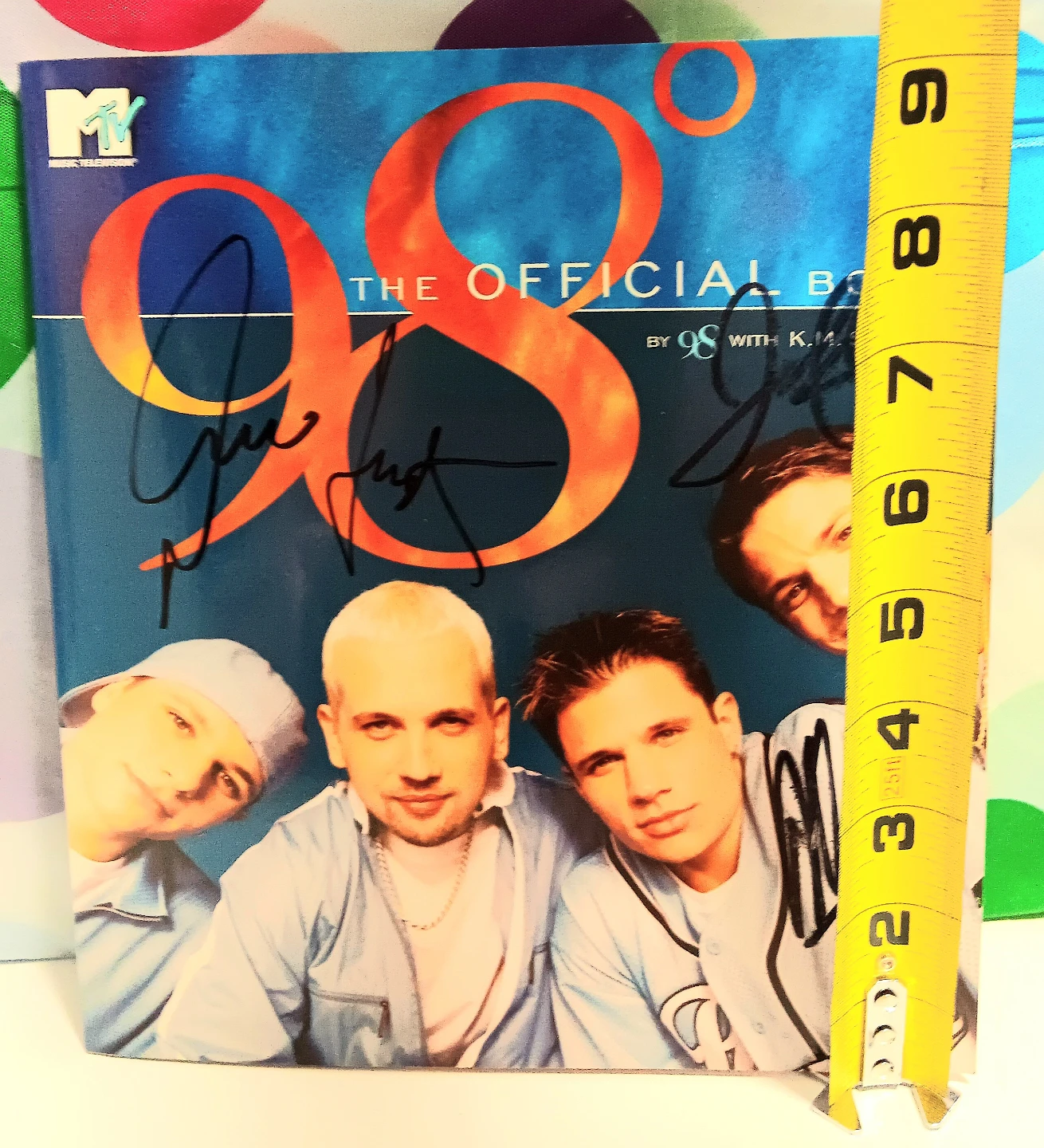 📚98 Degrees Official Autographed Book📚 - photo 2