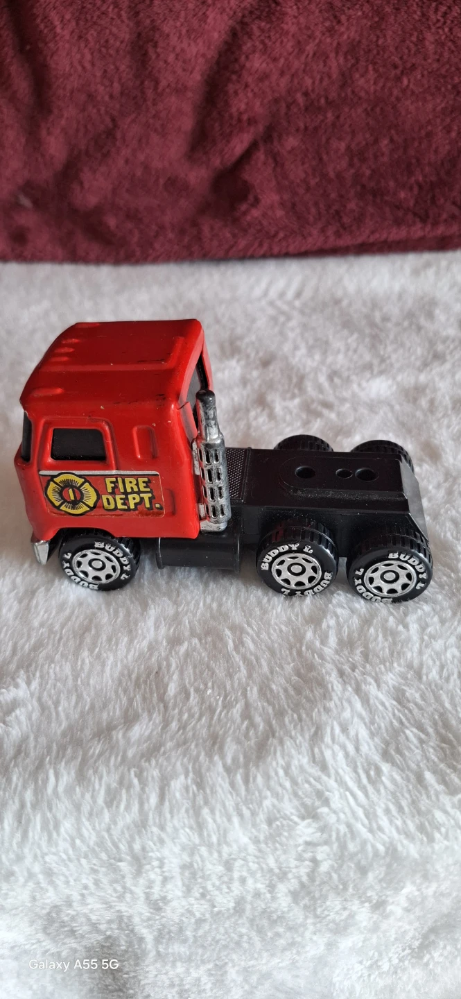 Buddy L Fire Dept. Truck - 1980s Toy - photo 3