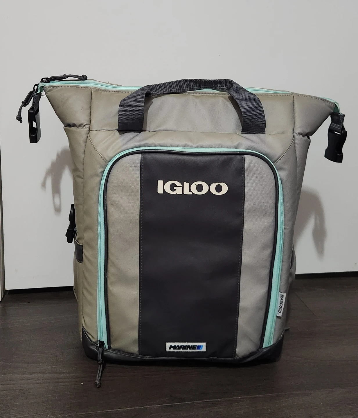 Igloo Marine Maxcold Backpack Cooler