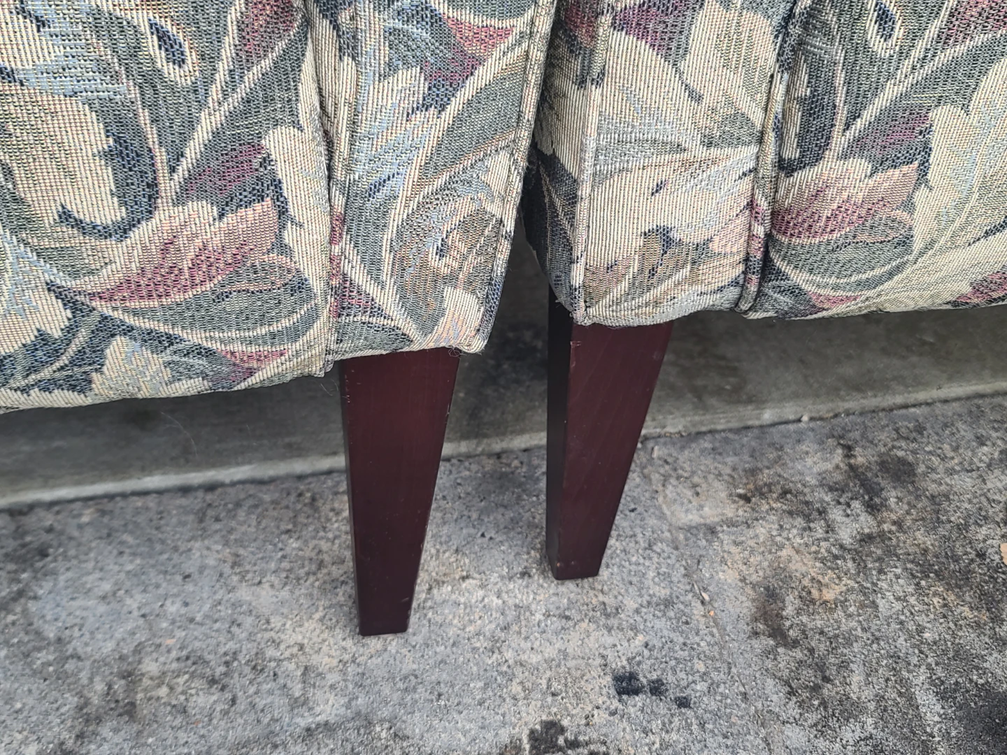 Pair of Wingback Accent Chairs - photo 5