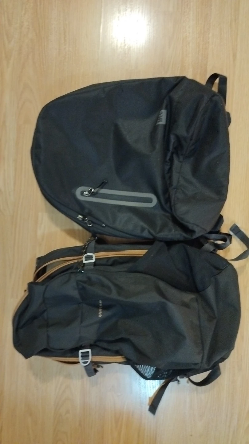 MEC & Quechua Backpacks - Black - photo 3