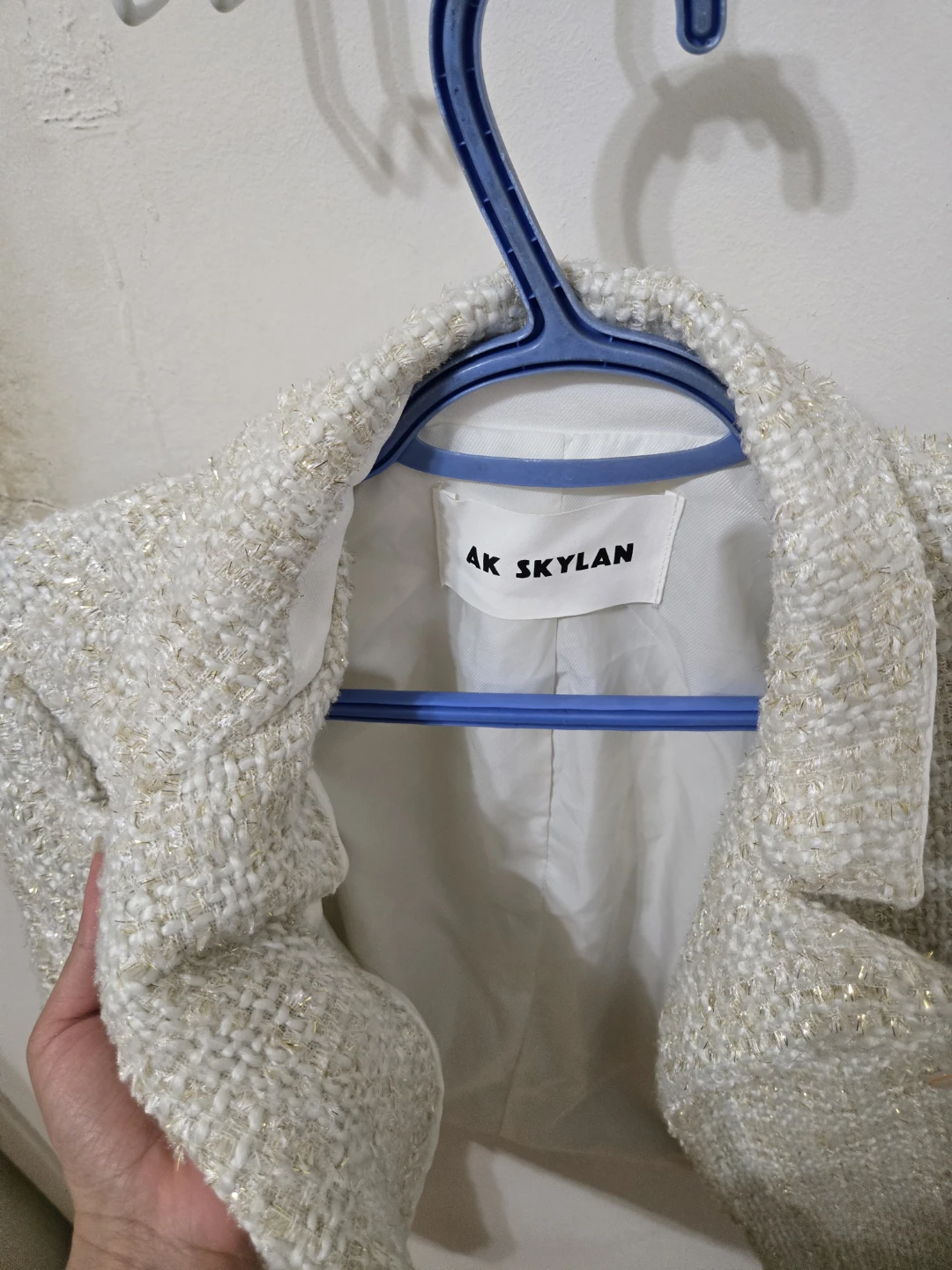 AK SKYLAR White Tweed Cropped Blazer - photo 3
