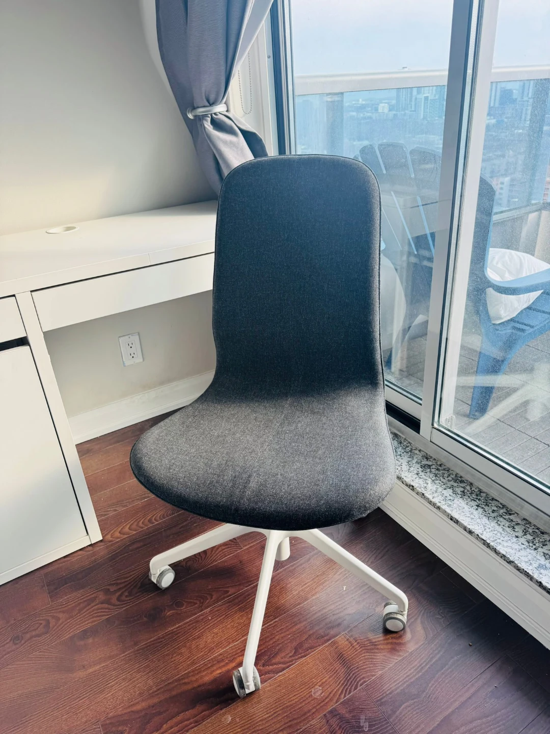 IKEA White Desk and Grey Office Chair Set - photo 2