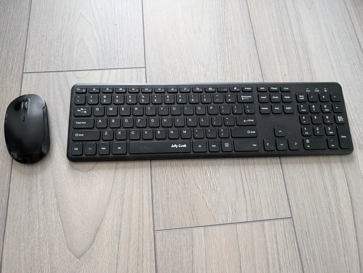 Jelly Comb Wireless Keyboard and Mouse