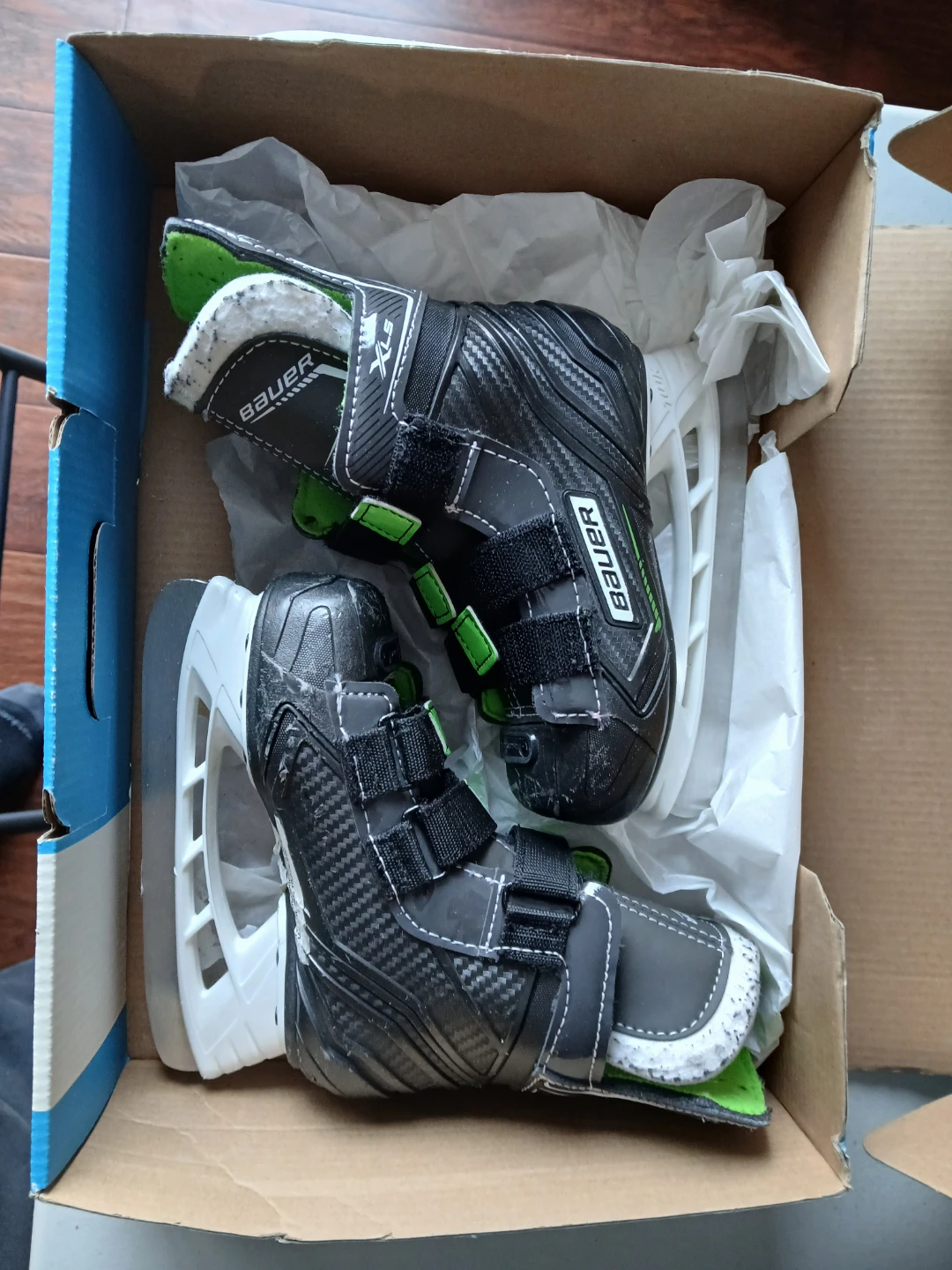 Bauer XLT Ice Skates Youth Size 8