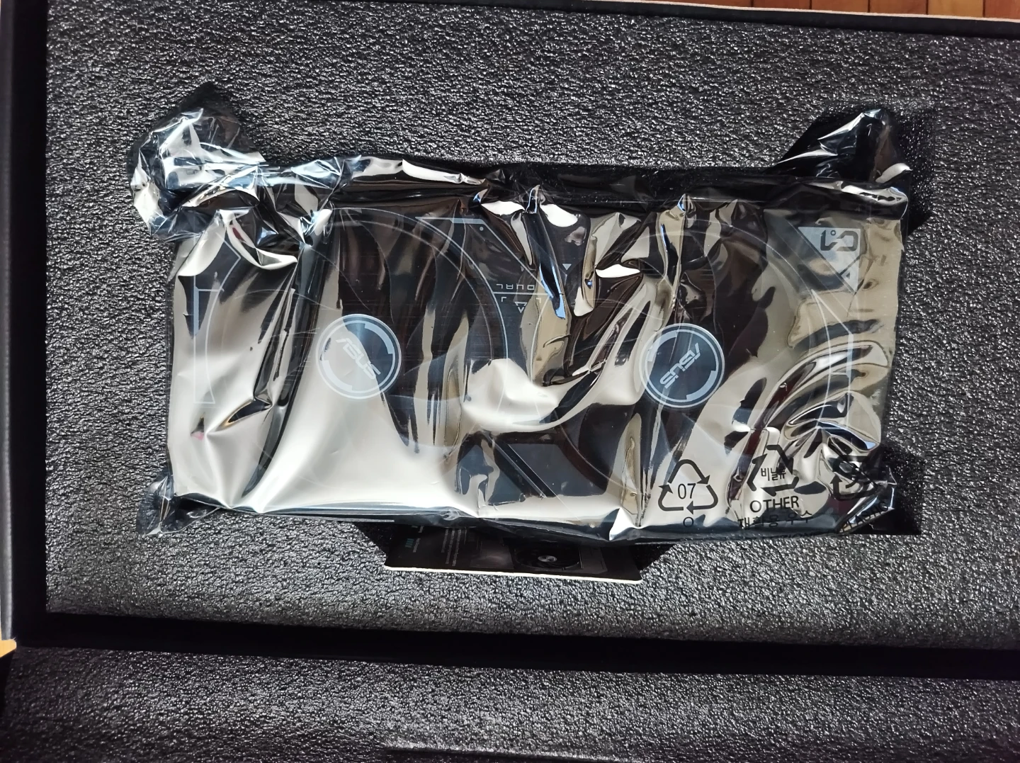 ASUS GeForce RTX 4060 DUAL 8GB Graphics Card - photo 2