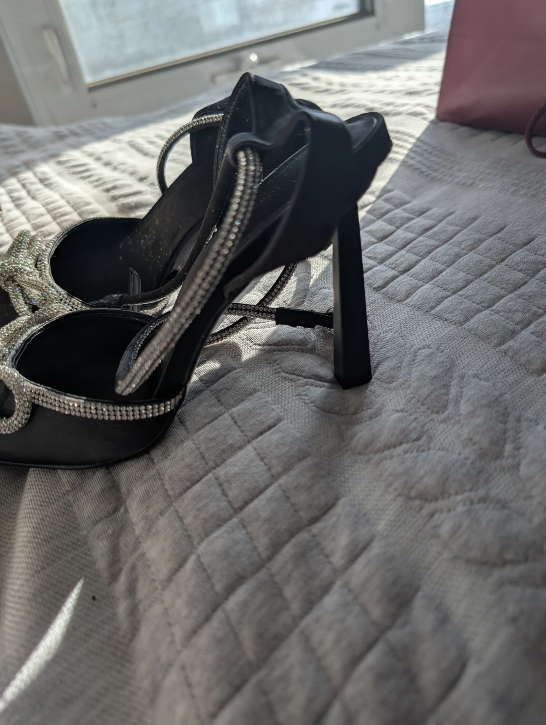Black & Silver heels size 8 - photo 2
