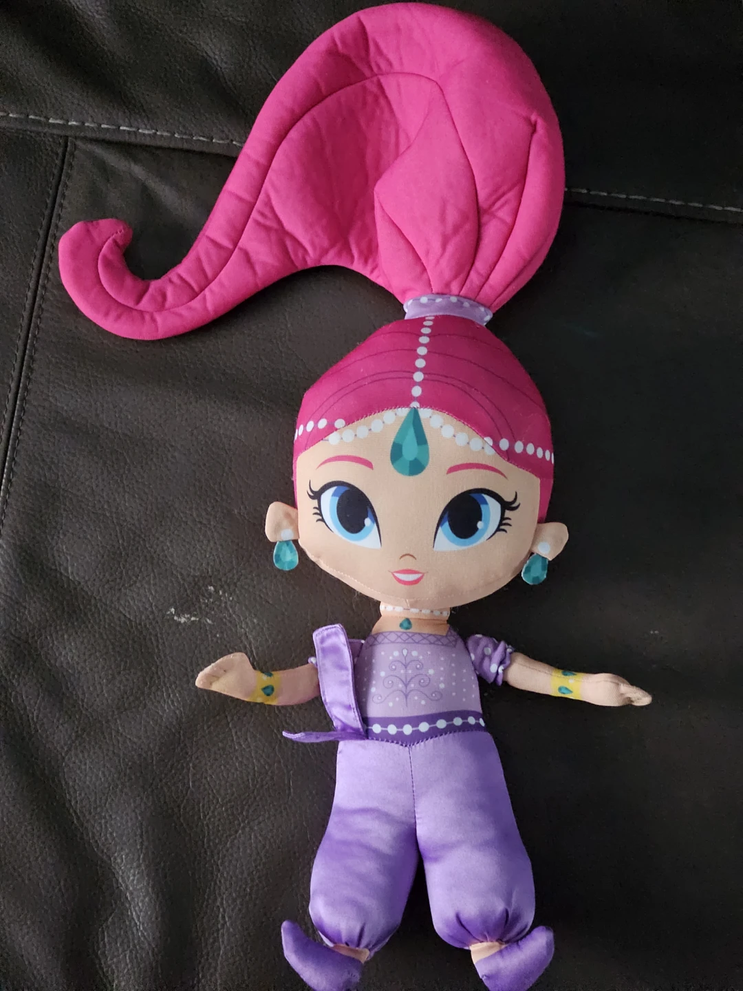 Nickelodeon Shimmer and Shine Plush Doll