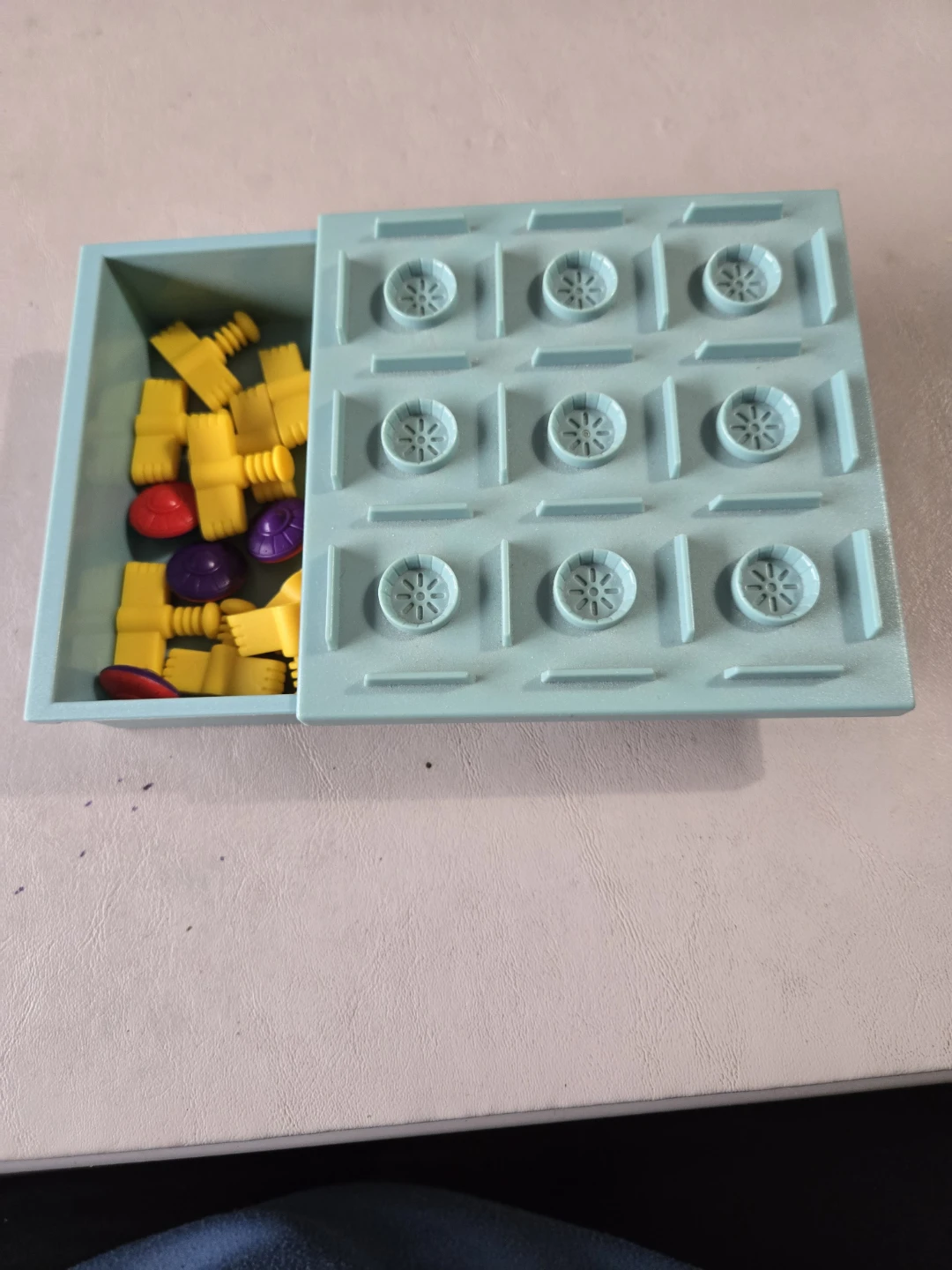 Brainwright Q-bitz Game
