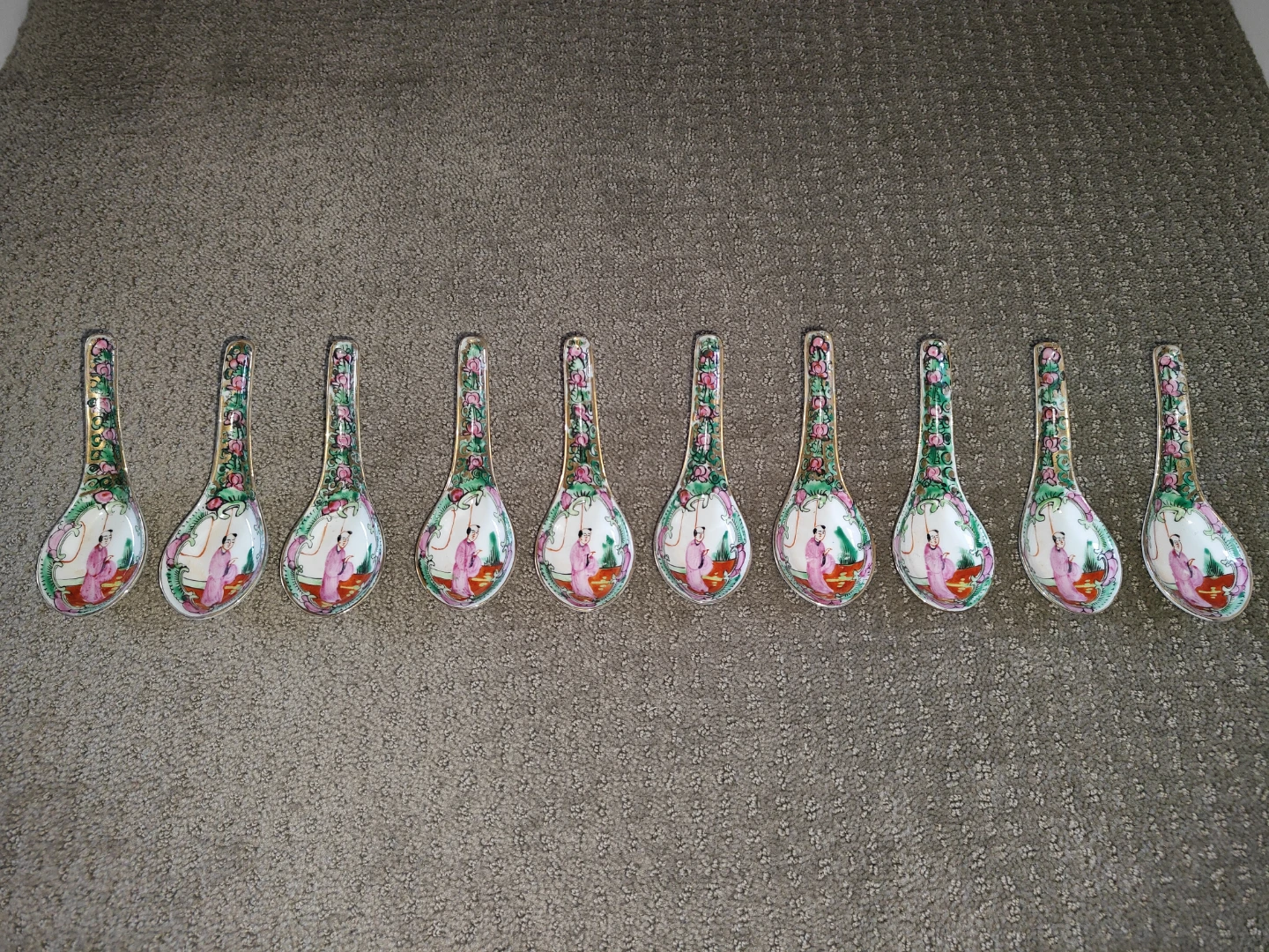 10 Chinese Rose Medallion Famille Porcelain Painted Soup Spoon