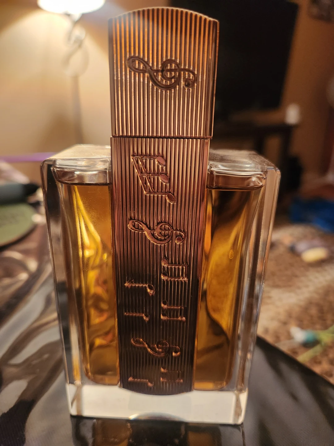 Lattafa Angham Eau de Parfum