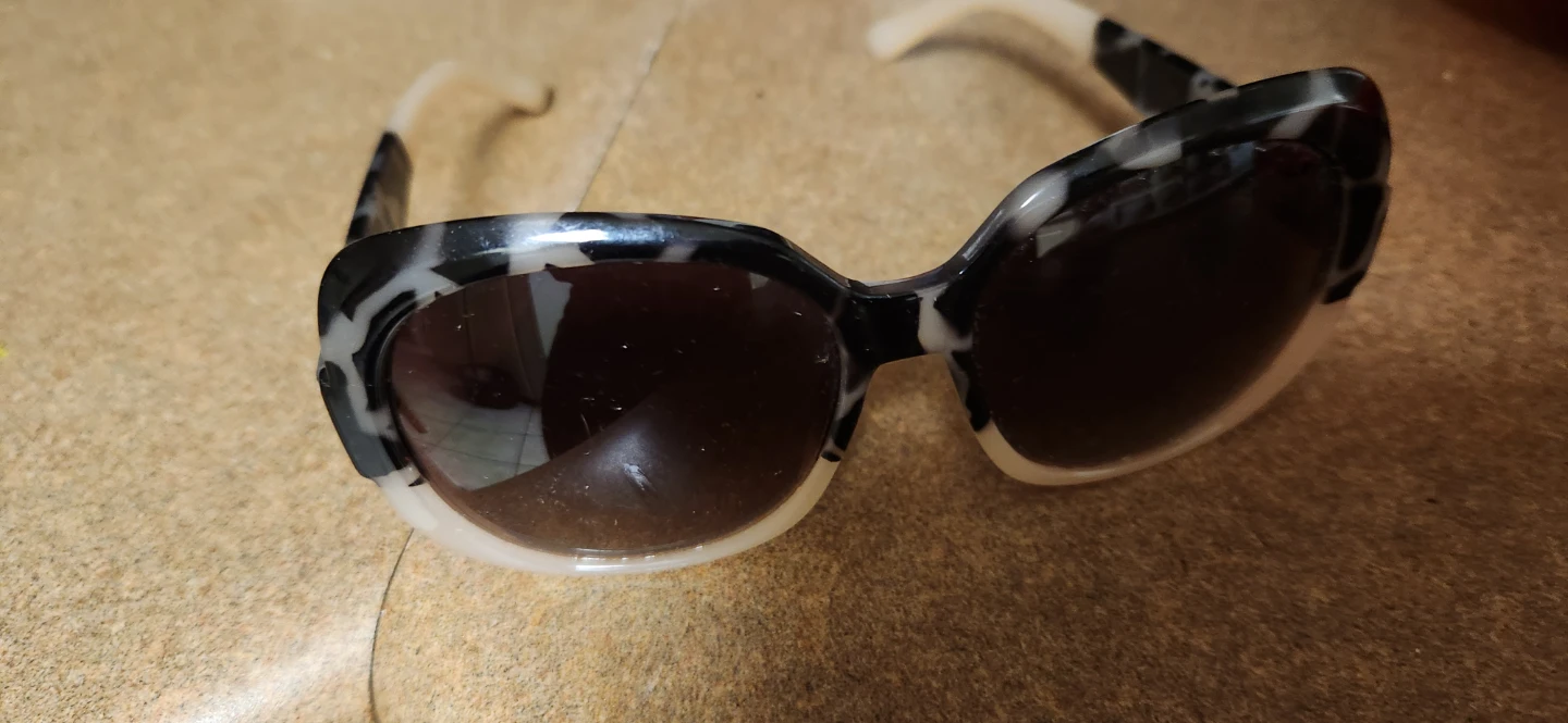 Sunglasses - Black & White🧡