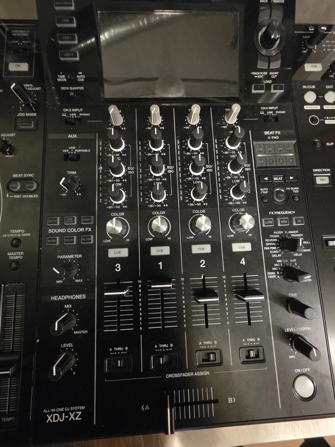 Pioneer DJ XDJ-XZ All-in-One DJ System - photo 5