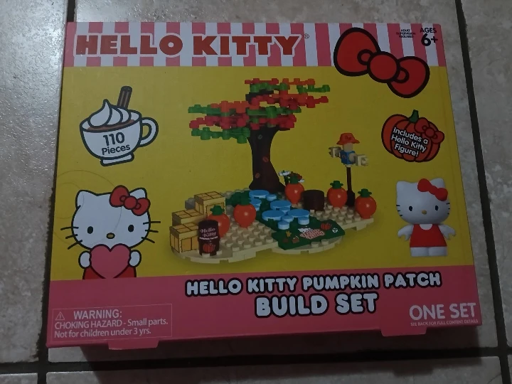 Hello Kitty Pumpkin Patch Build Set - photo 2