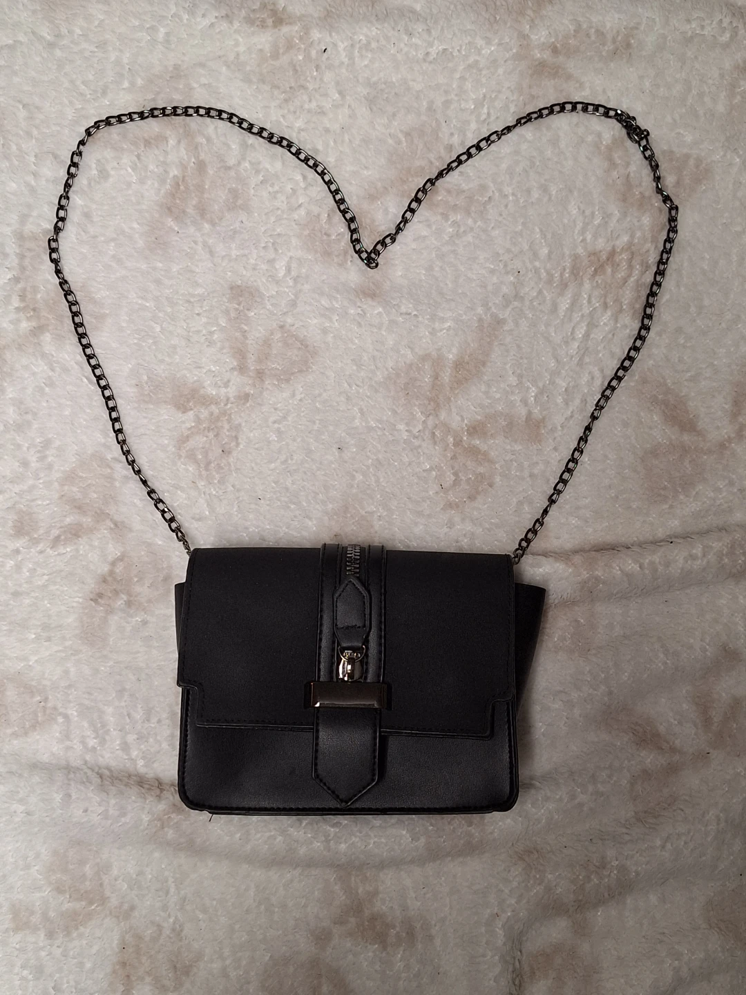 Classic black purse