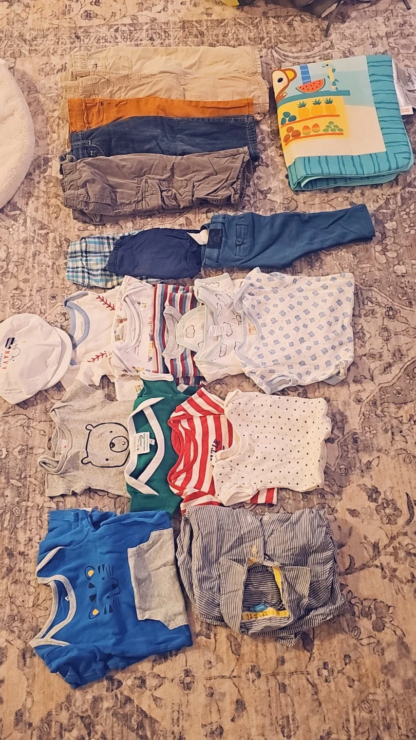 Baby Clothes Bundle, mat and crib bumper for baby safety 6m - 2t