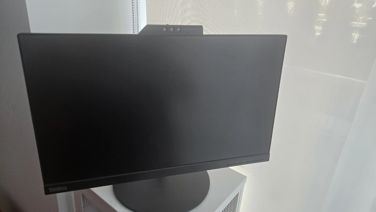 Lenovo monitor with built in web cam - photo 5