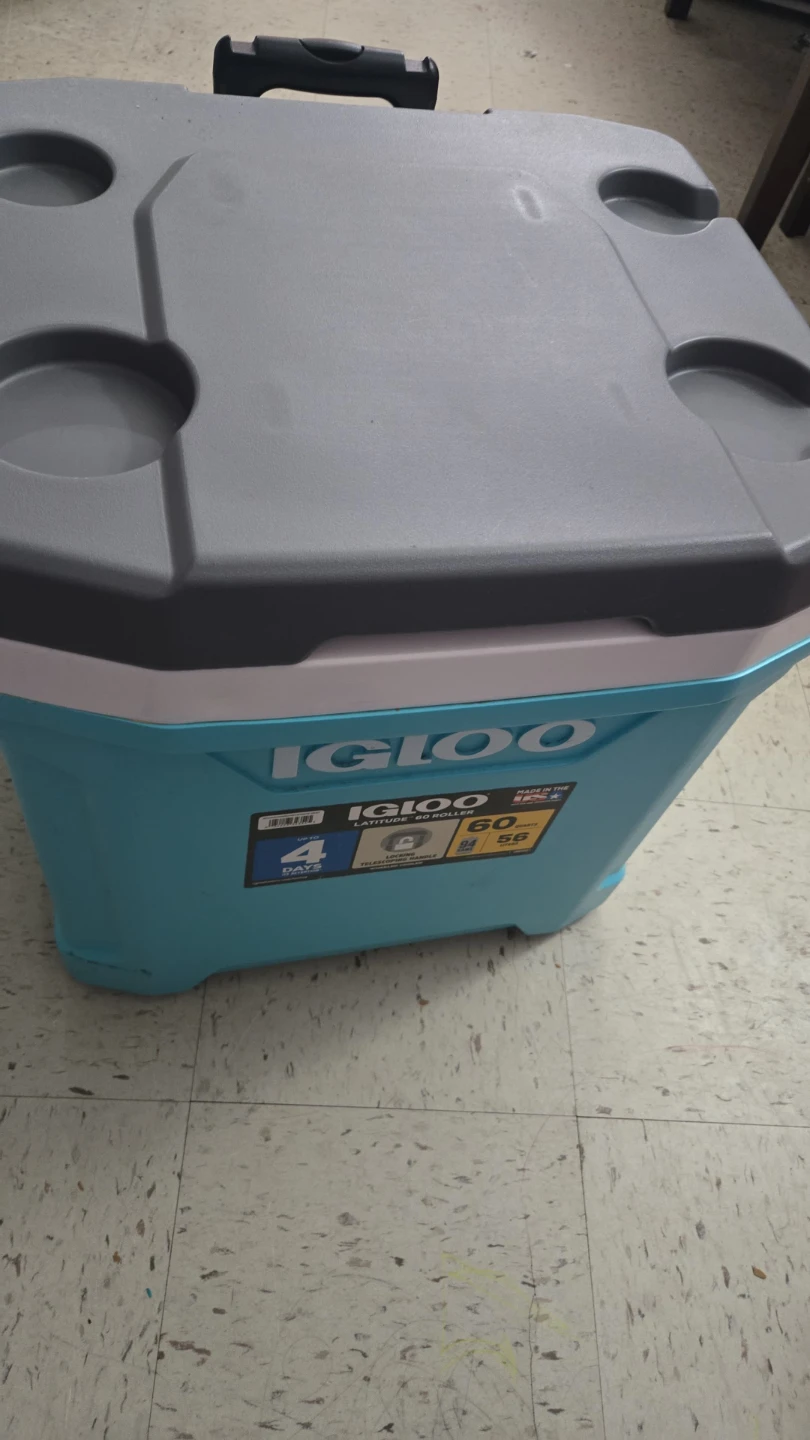 Igloo Latitude 60 Roller Cooler