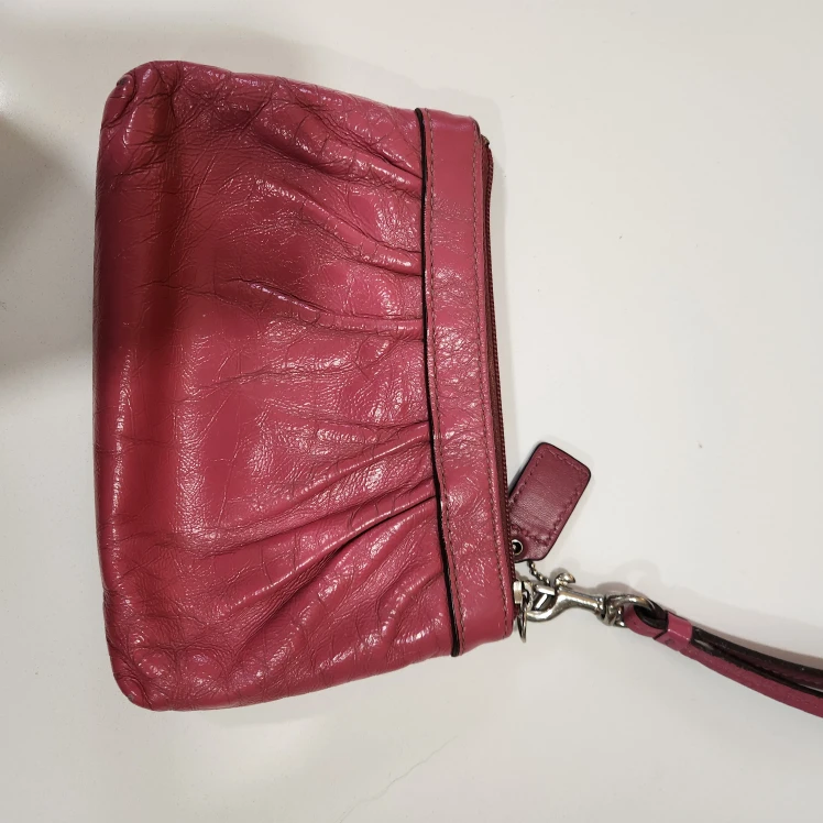 Coach Pink Patent Leather Wristlet Clutch - photo 3
