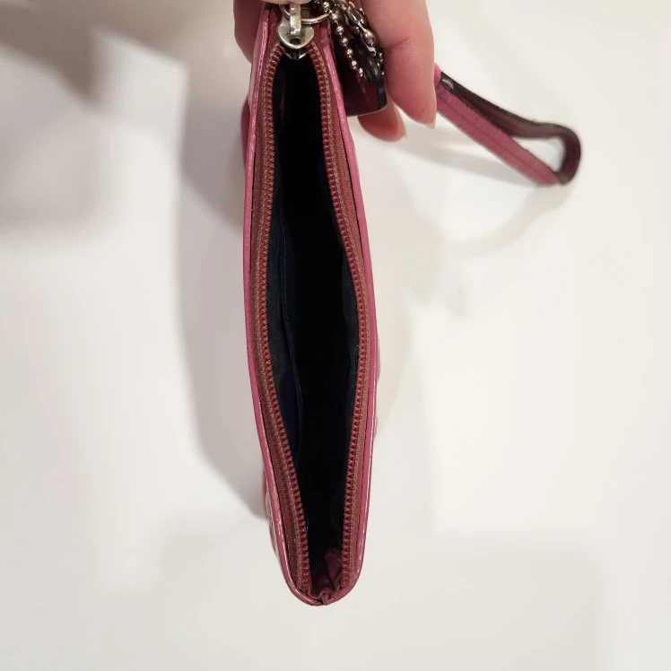 Coach Pink Patent Leather Wristlet Clutch - photo 4