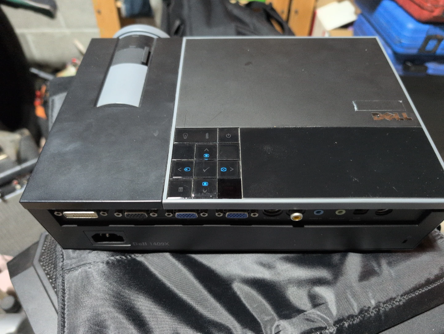 Dell 1409X Projector with Case