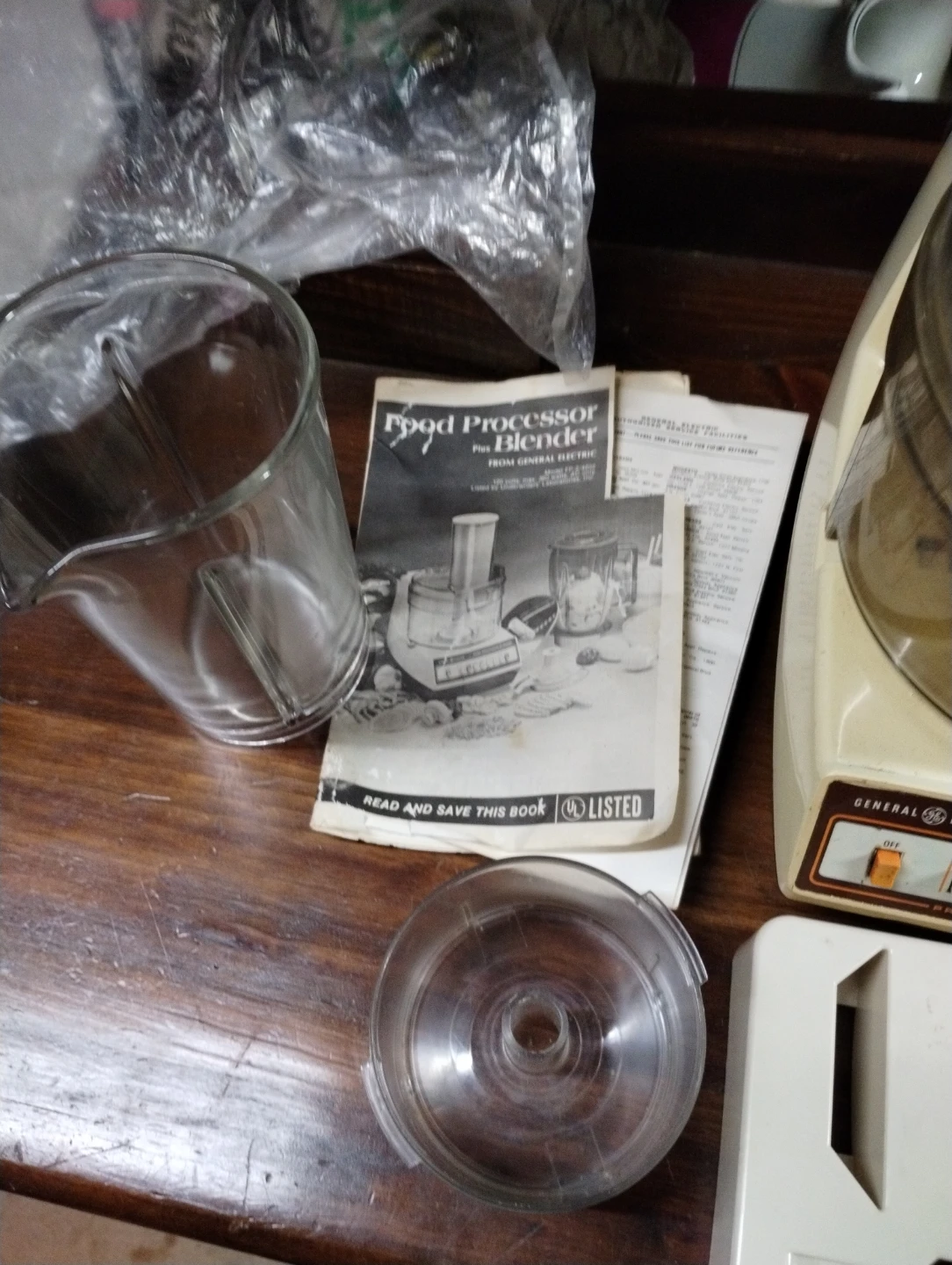 GE Food Processor and Blender with Attachments - photo 2