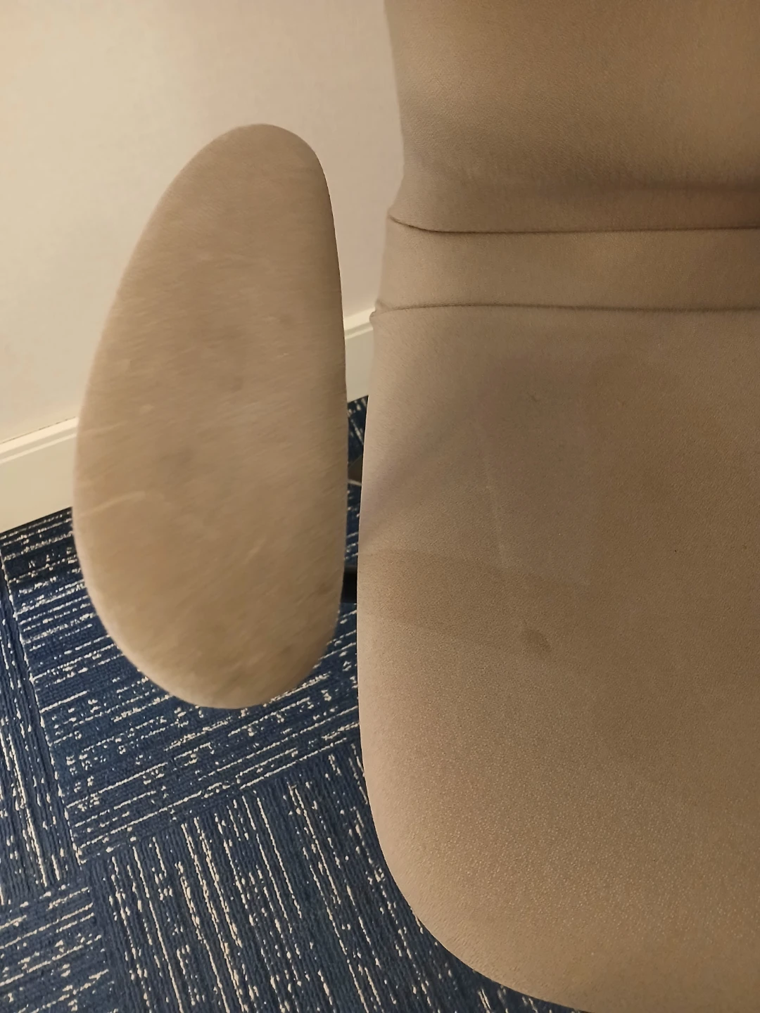 Office Chair with Armrests - photo 2