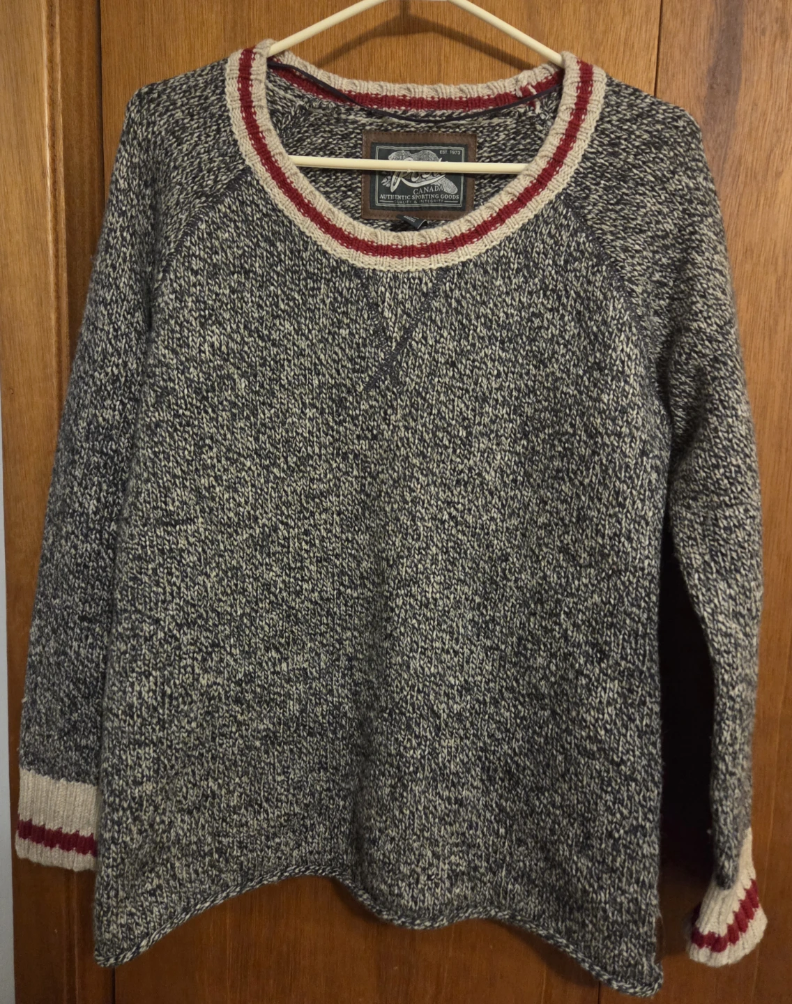 Woman's Roots Sweater Size Medium