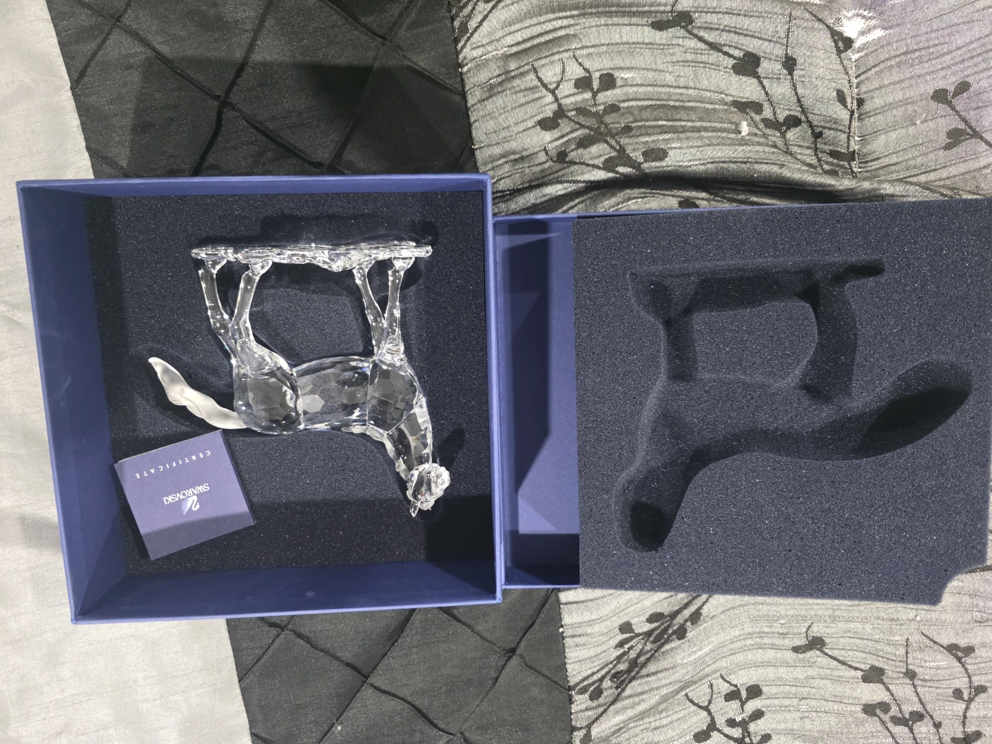 Swarovski Crystal Reindeer Figurine with Box - photo 2