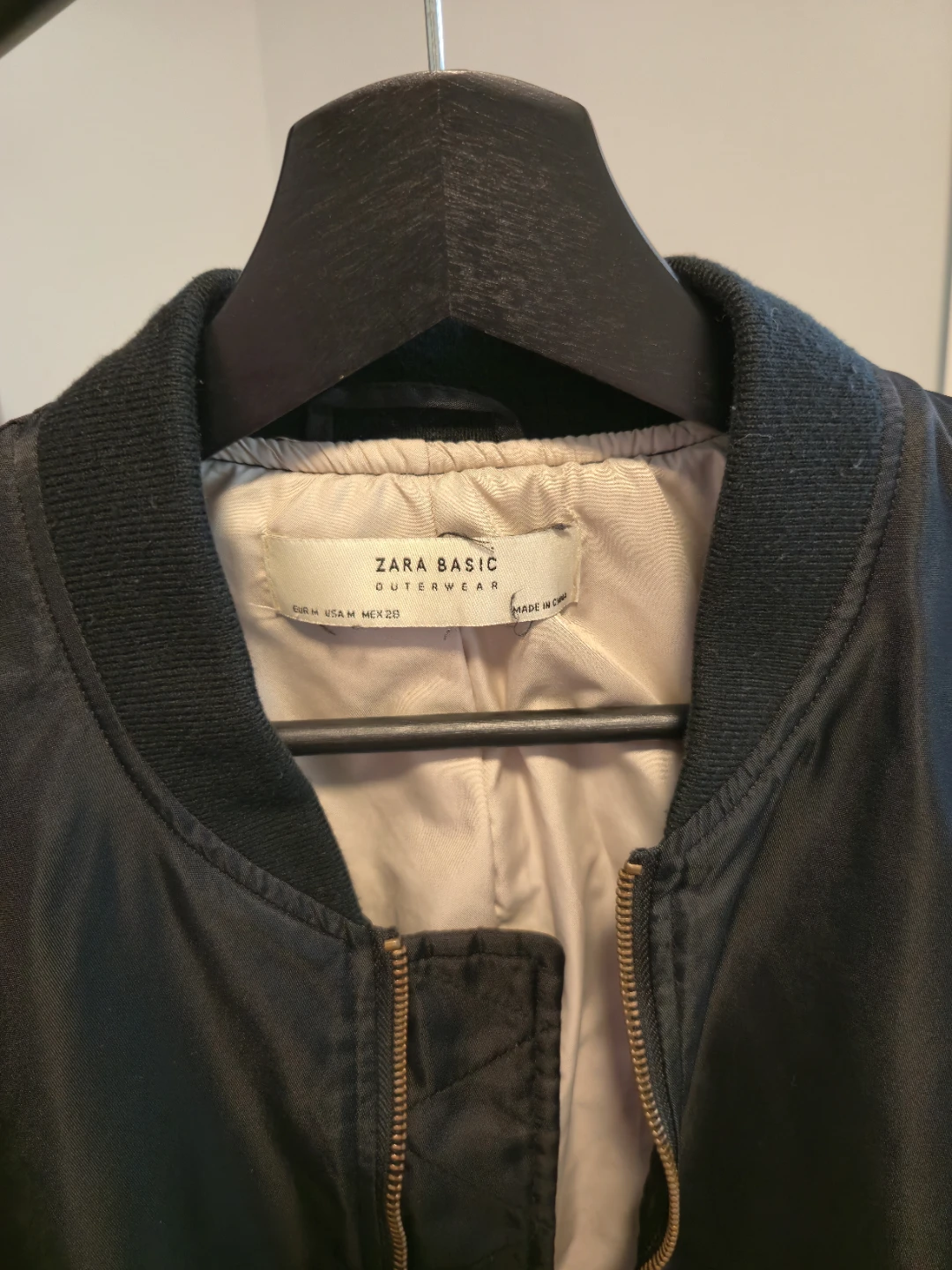 Zara Basic Black Bomber Jacket - Size Medium - photo 2