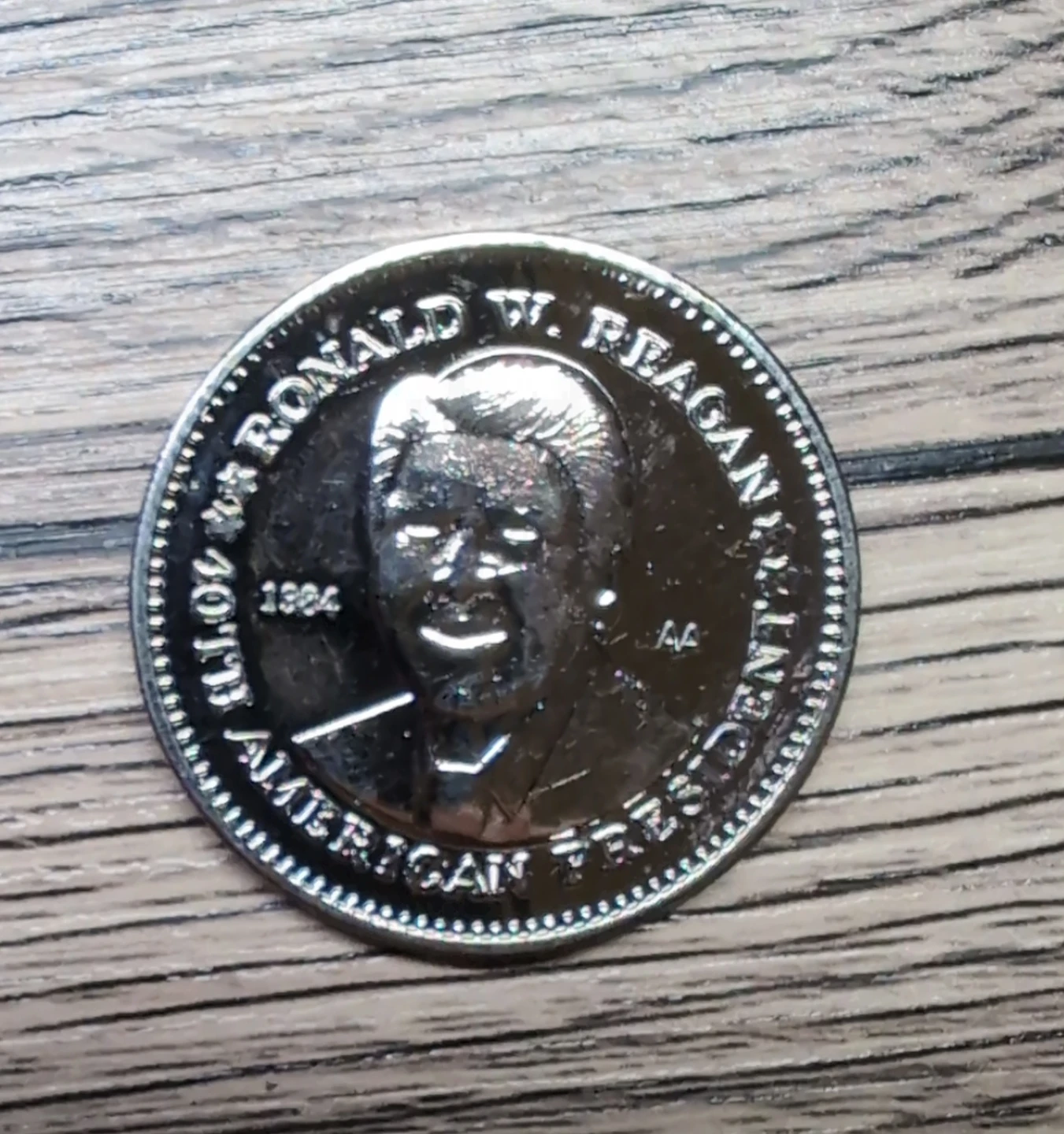 1984 Ronald Reagan 10th American President Coin