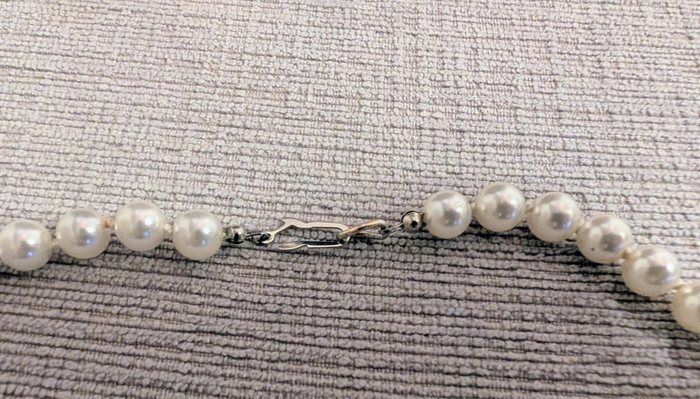 Faux Pearl Necklace - photo 2