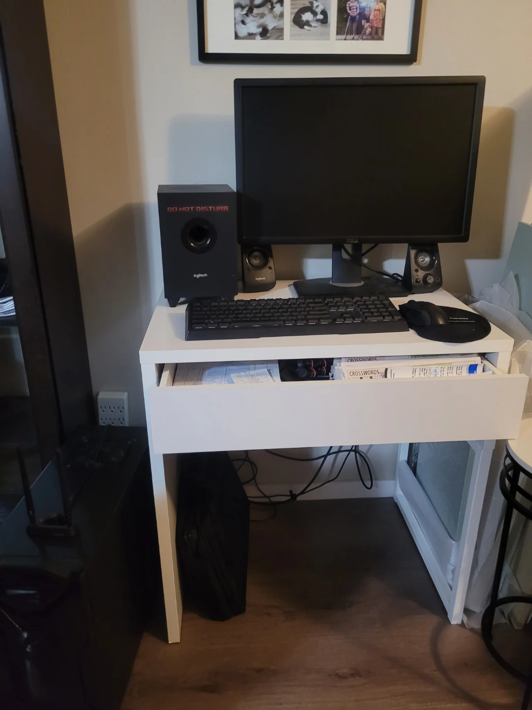 Small White Desk - photo 2