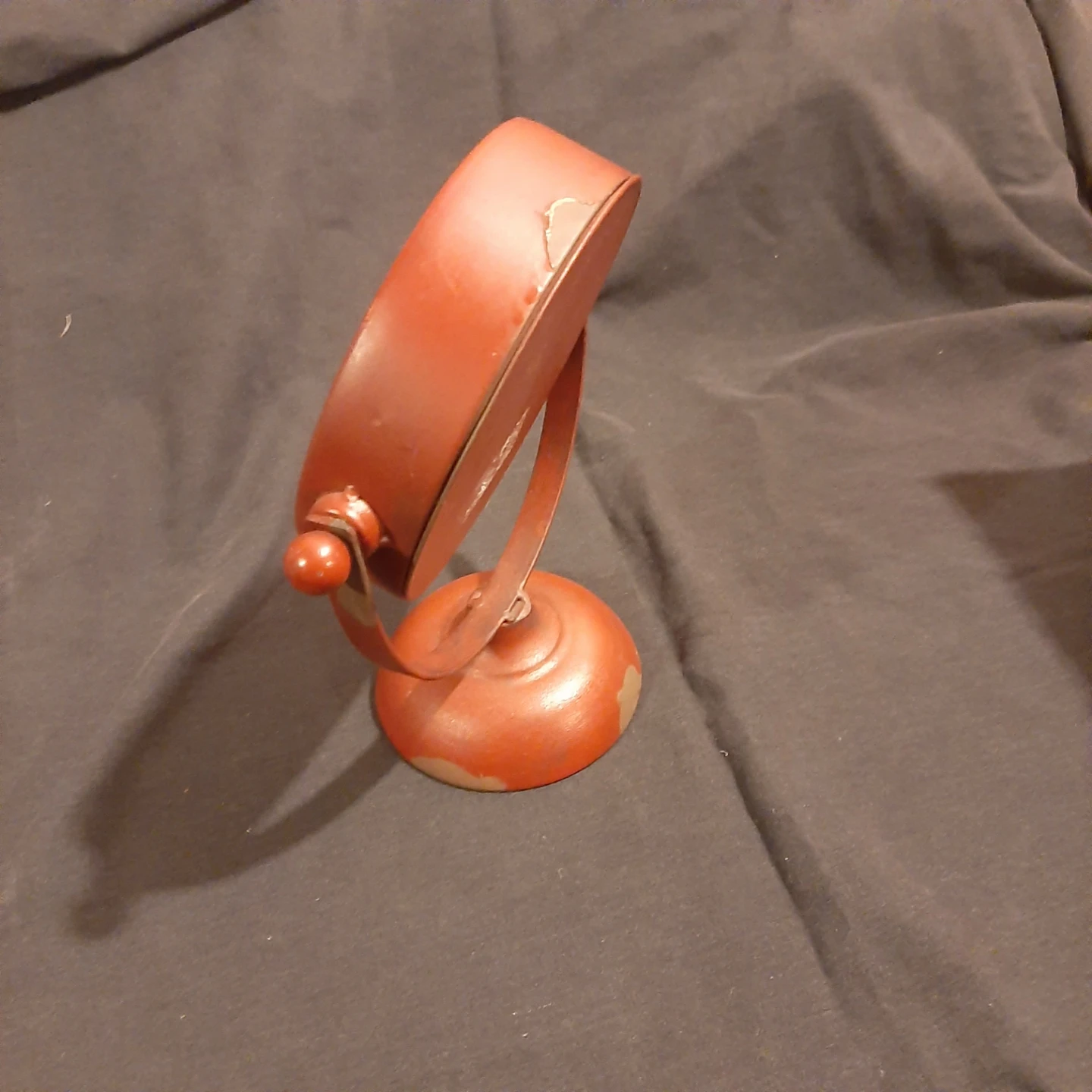 Red Vintage-Style Table Clock - photo 2