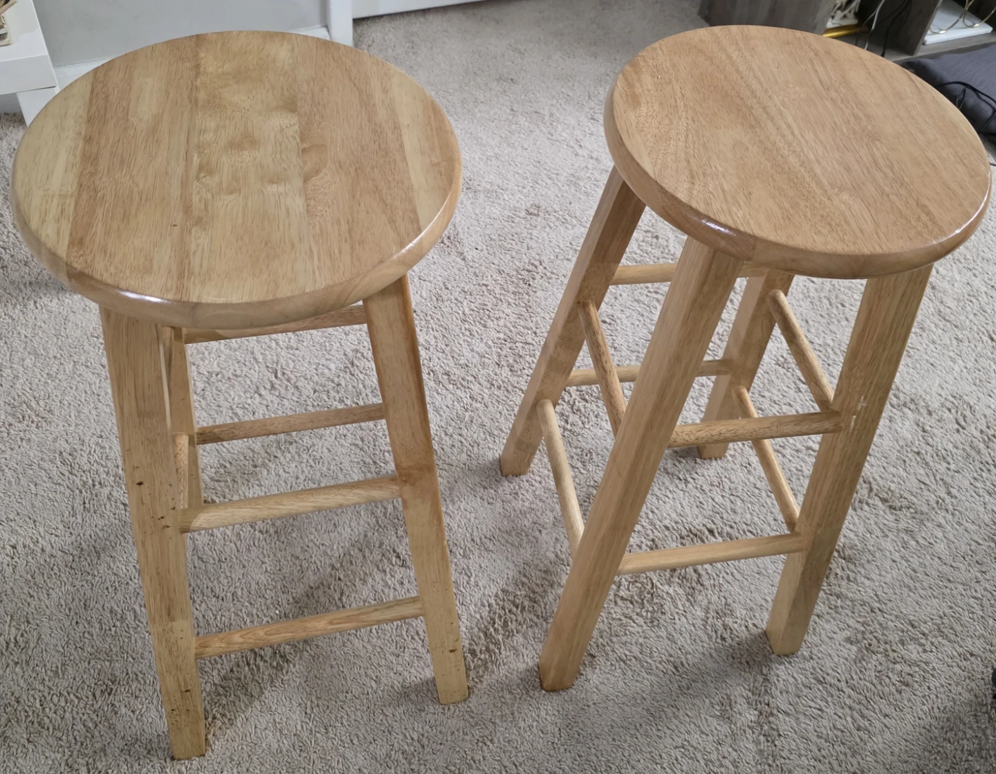 Set of 2 Wooden Bar Stools