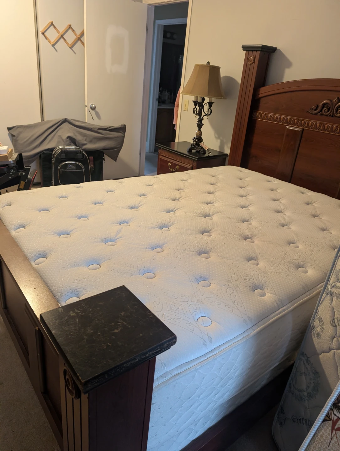 Wooden Queen Bed Frame - photo 2