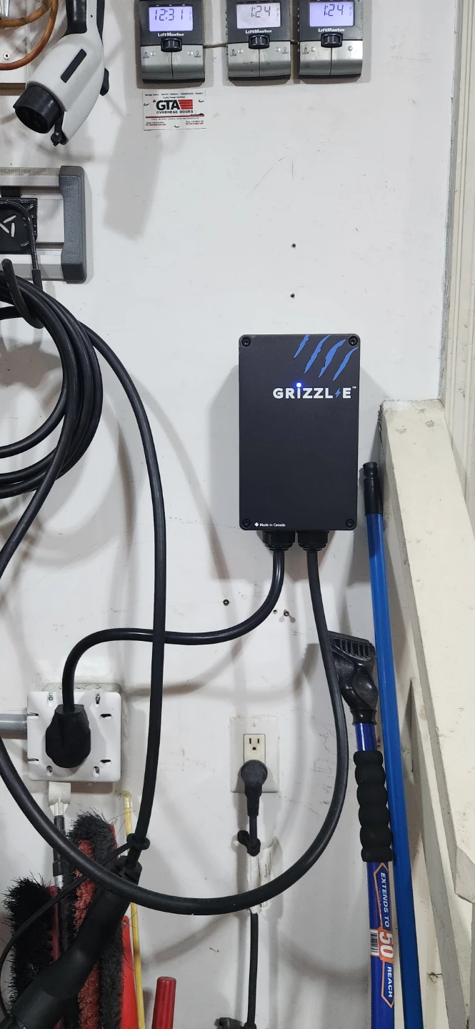 Grizzl-E Electric Vehicle Charger - photo 3