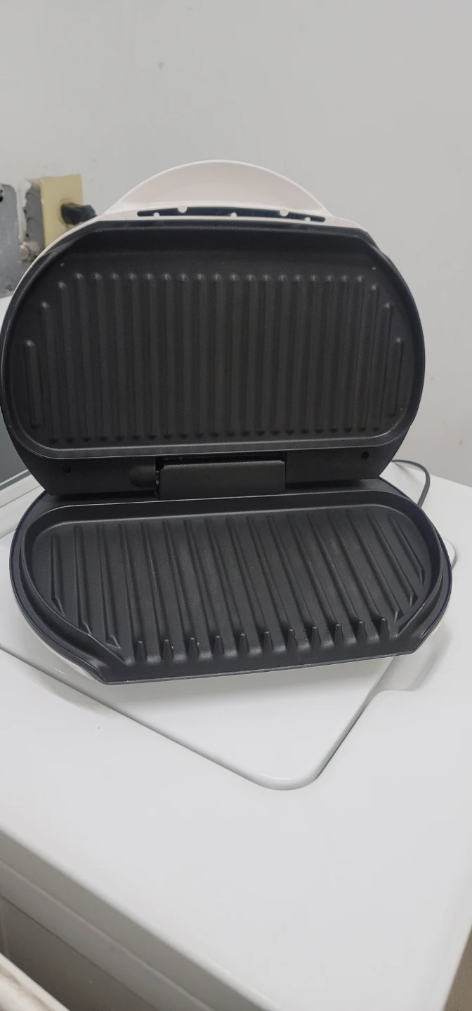George Foreman Lean Mean Fat Grilling Machine - photo 2