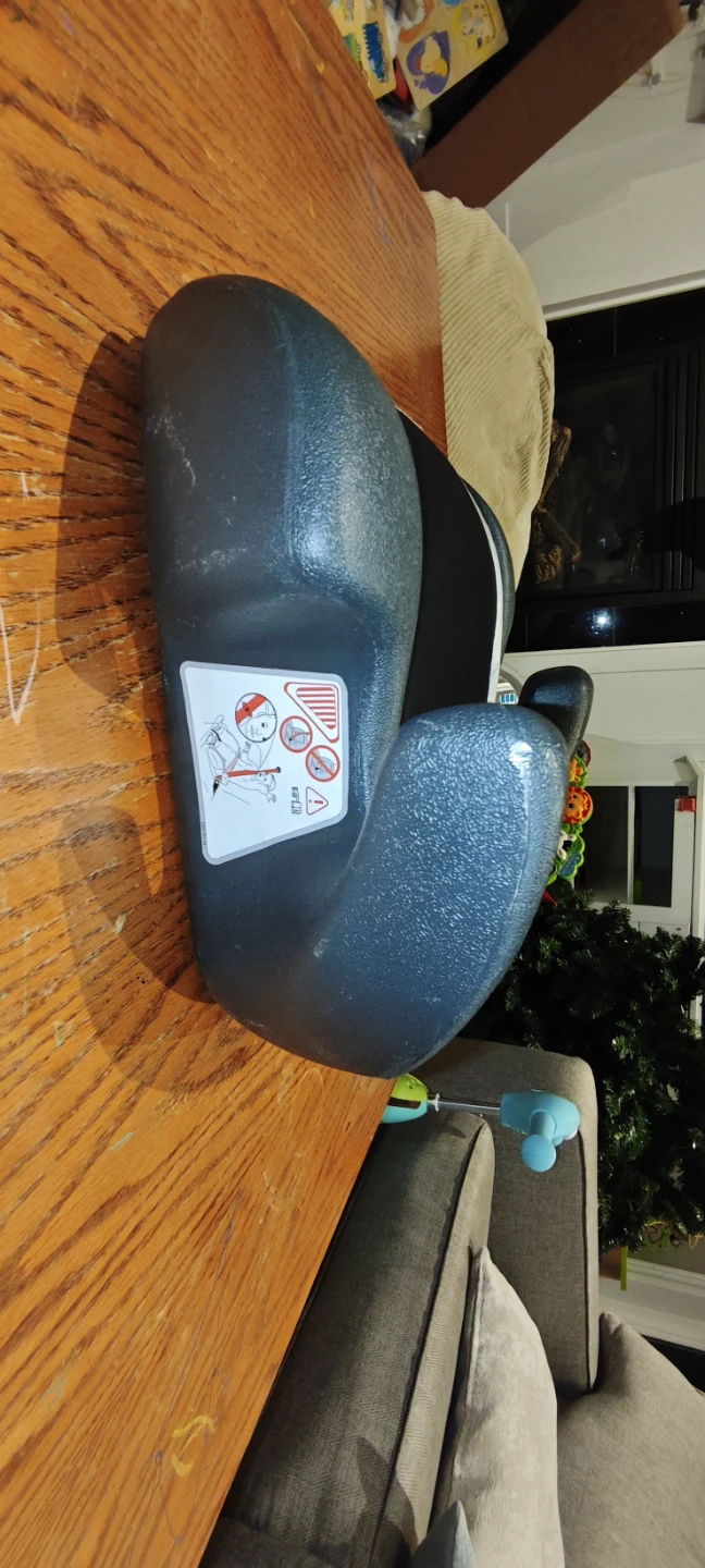 Britax Hi-Line Booster Seat - photo 3